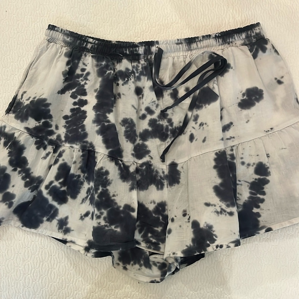 NWT STARK X Women's Tie Dye Short  sz Small